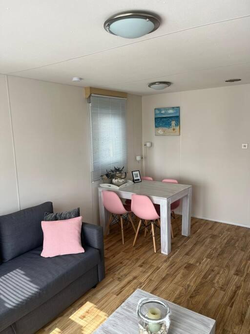 Chalet + Tiny House Nabij Strand Petten Bagian luar foto