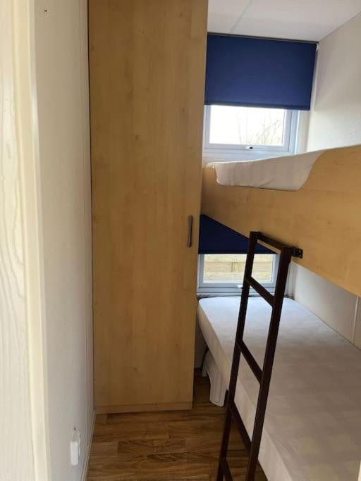 Chalet + Tiny House Nabij Strand Petten Bagian luar foto