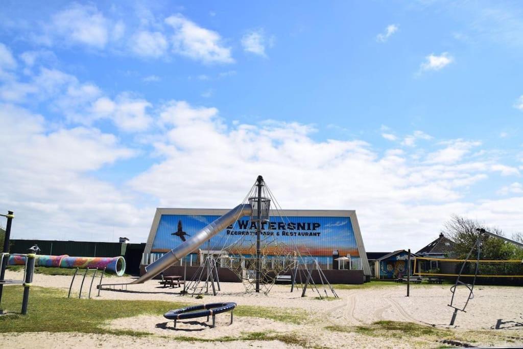 Chalet + Tiny House Nabij Strand Petten Bagian luar foto
