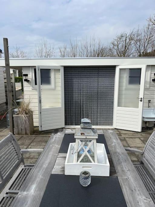 Chalet + Tiny House Nabij Strand Petten Bagian luar foto