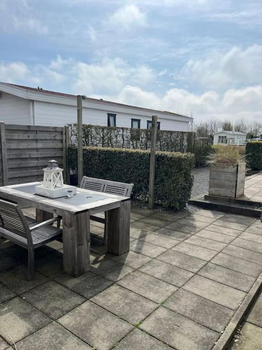 Chalet + Tiny House Nabij Strand Petten Bagian luar foto